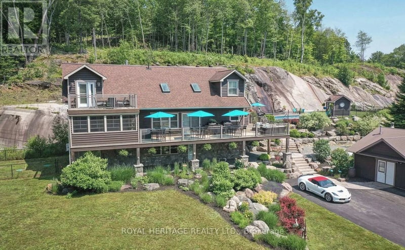 120 Hutcheson Beach Road, Huntsville (Chaffey), Ontario, P1H1N4, Huntsville (Chaffey), Ontario — photo 1 of 5