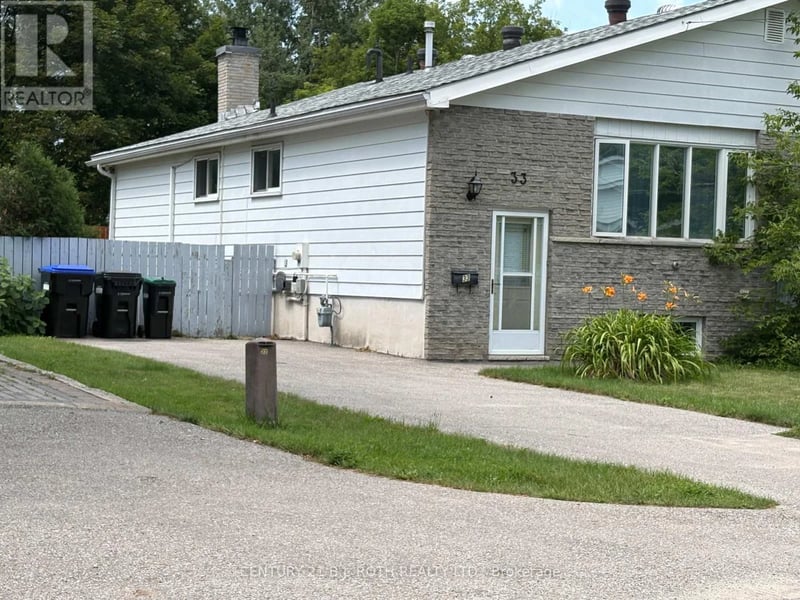 33 Beaumaur Drive, Penetanguishene, Ontario, L9M1V7, Penetanguishene, Ontario — photo 1 of 5