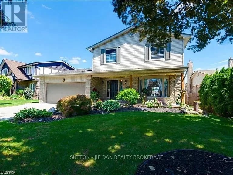1027 Flintlock Court, London North (North P), Ontario, N6H4M3, London North (North P), Ontario — photo 1 of 5