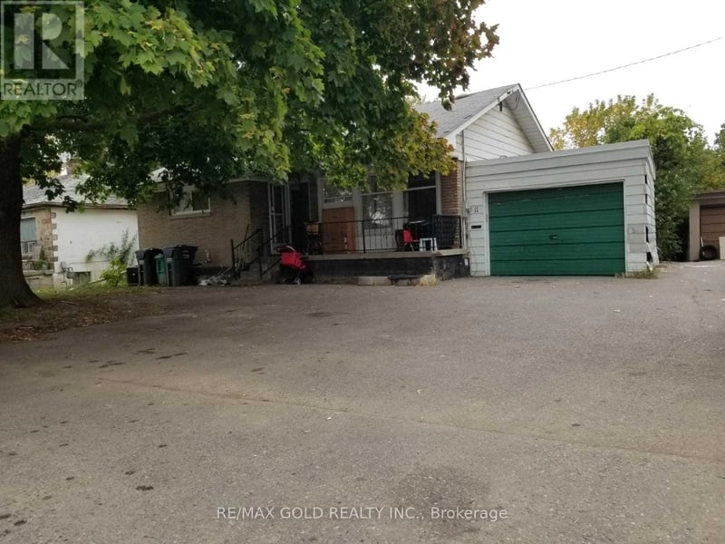 11 Mclaughlin Road, Brampton (Brampton West), Ontario, L6X1Y4, Brampton (Brampton West), Ontario — photo 1 of 4