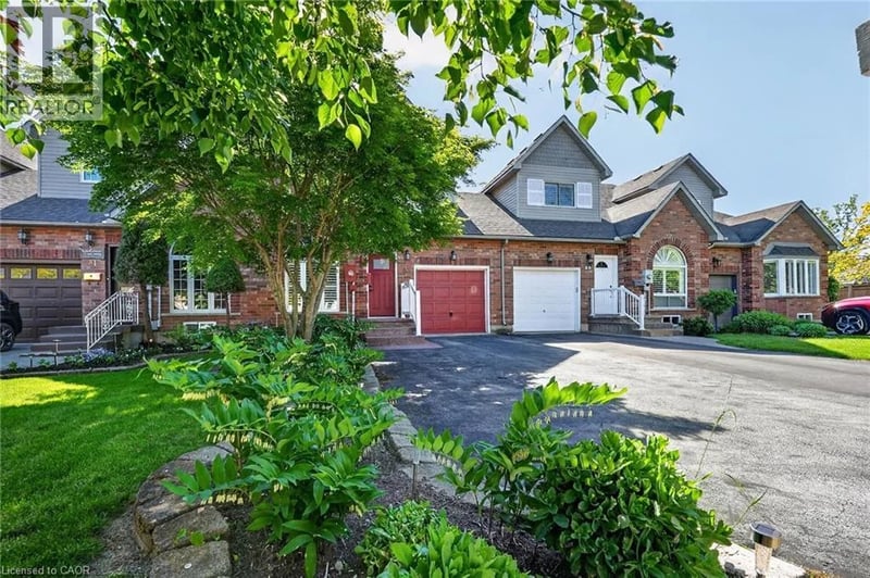 83 MORRISON Crescent, Grimsby, Ontario, L3M5K5, Grimsby, Ontario — photo 1 of 5