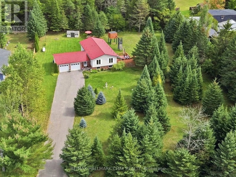 8871 Mckinnon Road, Essa, Ontario, L0M1B4, Essa, Ontario — photo 1 of 5