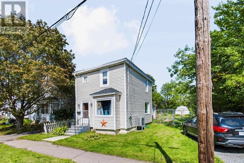 8 Lusby Street, Amherst, Nova Scotia, B4H2S3, Amherst, Nova Scotia — photo 1 of 5