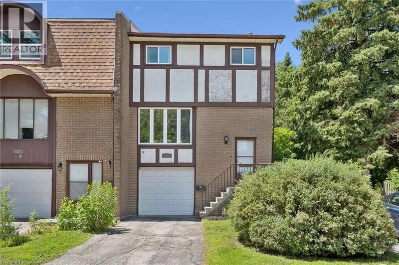 #53 49 CEDARWOODS Crescent, Kitchener, Ontario, N2C2L1, Kitchener, Ontario — photo 1 of 5