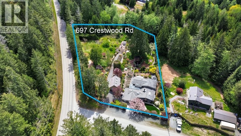 697 Crestwood Road, Gabriola Island, British Columbia, V0R1X4, Gabriola Island, British Columbia — photo 1 of 5