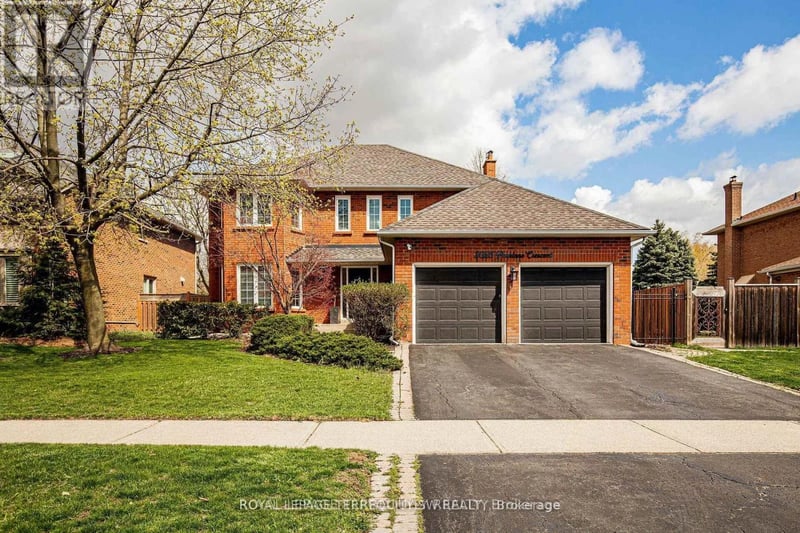 2025 Parklane Crescent, Burlington (Rose), Ontario, L7M3V6, Burlington (Rose), Ontario — photo 1 of 5