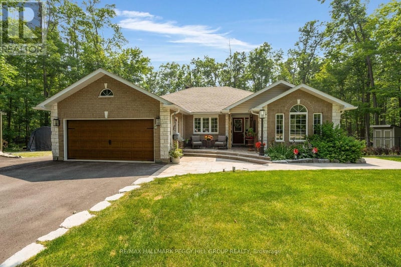 6 Maplehill Drive, Oro-Medonte, Ontario, L0L2L0, Oro-Medonte, Ontario — photo 1 of 5