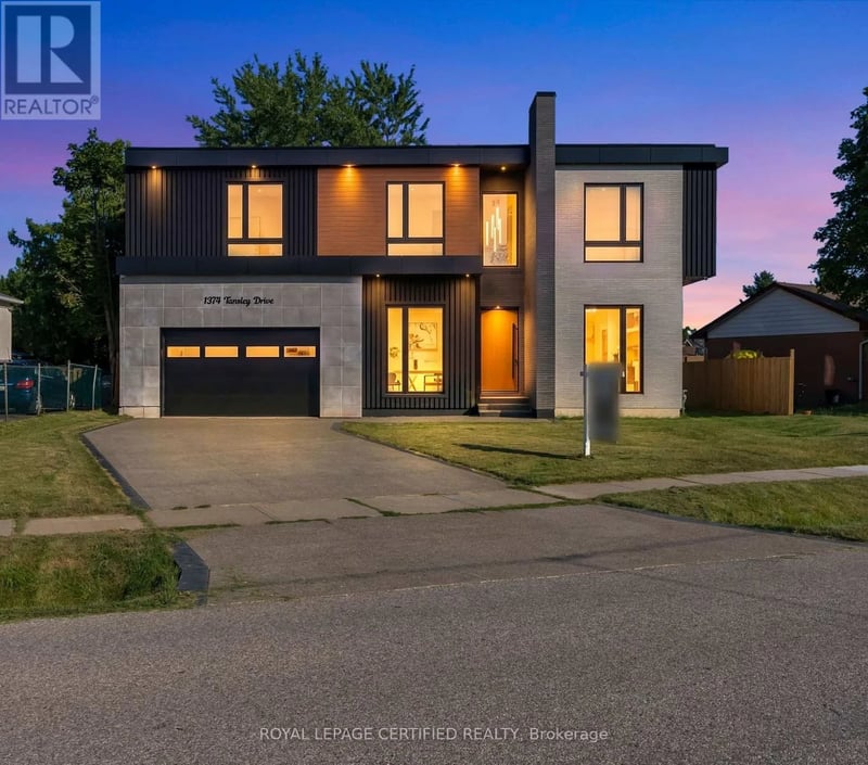 1374 Tansley Drive, Oakville (WO West), Ontario, L6L2N4, Oakville (WO West), Ontario — photo 1 of 5