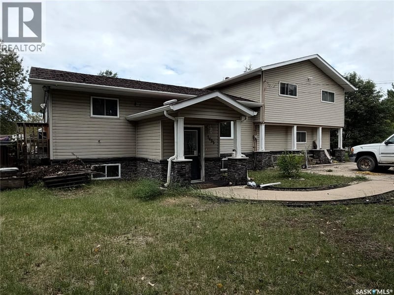 1405 4th AVENUE NW, Prince Albert, Saskatchewan, S6V5R3, Prince Albert, Saskatchewan — photo 1 of 5