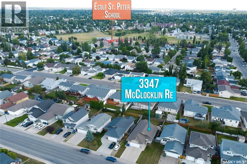 3347 McClocklin ROAD, Saskatoon, Saskatchewan, S7R0B3, Saskatoon, Saskatchewan — photo 1 of 5