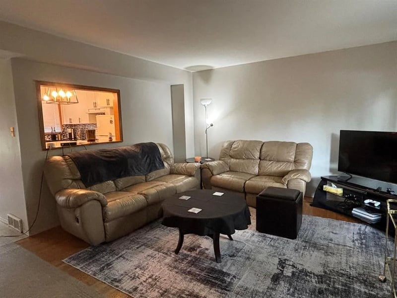 141 Donwood Drive, Winnipeg, Manitoba, R2G0V9, Winnipeg, Manitoba — photo 2 of 5
