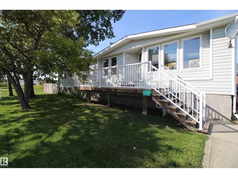 5001 48 ST, Pickardville, Alberta, T0G1W0, Pickardville, Alberta — photo 1 of 5