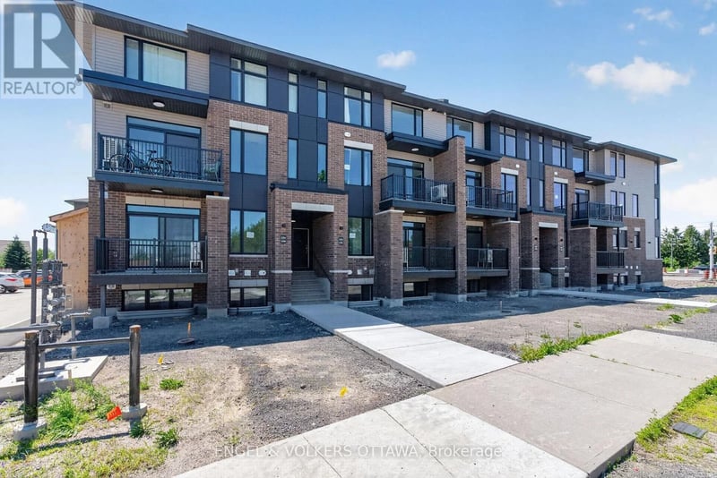 114 Stardust Private, Ottawa, Ontario, K1T3W6, Ottawa, Ontario — photo 1 of 5