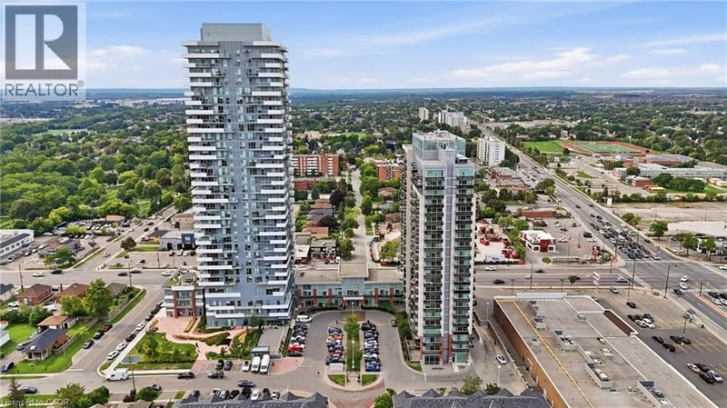 #225 215 QUEEN Street East, Brampton, Ontario, L6W0A9, Brampton, Ontario — photo 1 of 5