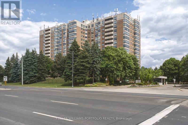 #515 7601 Bathurst Street, Vaughan (Crestwood-Springfarm-Yorkhill), Ontario, L4J4H5, Vaughan (Crestwood-Springfarm-Yorkhill), Ontario — photo 1 of 5