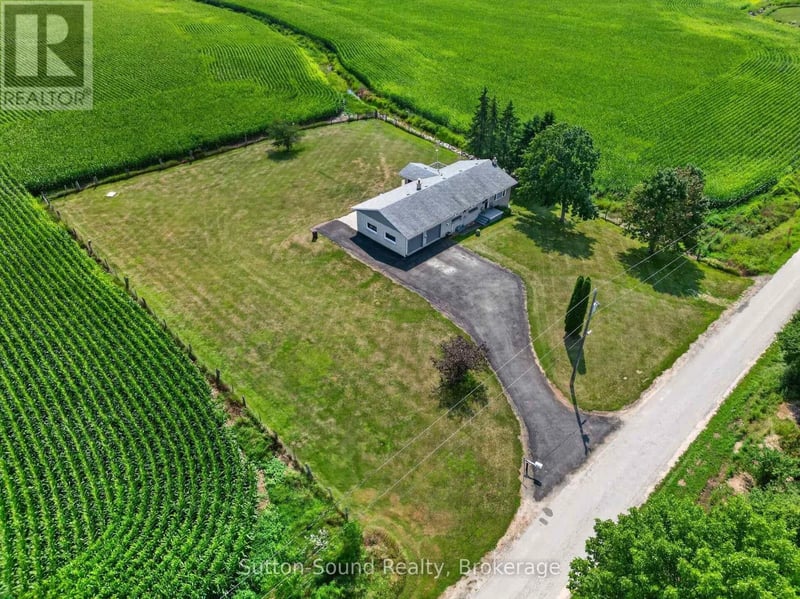 383256 DAWSON Road, Georgian Bluffs, Ontario, N0H1S0, Georgian Bluffs, Ontario — photo 1 of 5