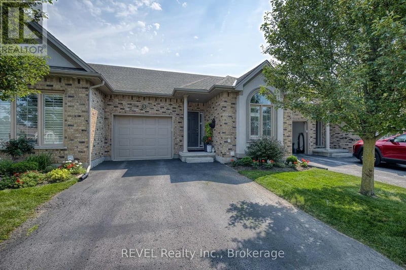 #3 4399 Montrose Road, Niagara Falls (Ascot), Ontario, L2H1K1, Niagara Falls (Ascot), Ontario — photo 1 of 5