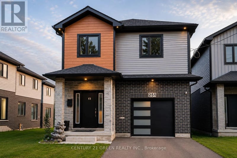 251 Clark Avenue, Kitchener, Ontario, N2C2A9, Kitchener, Ontario — photo 1 of 5