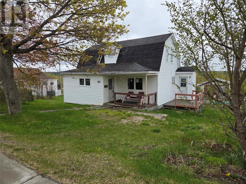 93 Circular Road, Grand Falls Windsor, Newfoundland & Labrador, A2A1B6, Grand Falls Windsor, Newfoundland & Labrador — photo 1 of 5