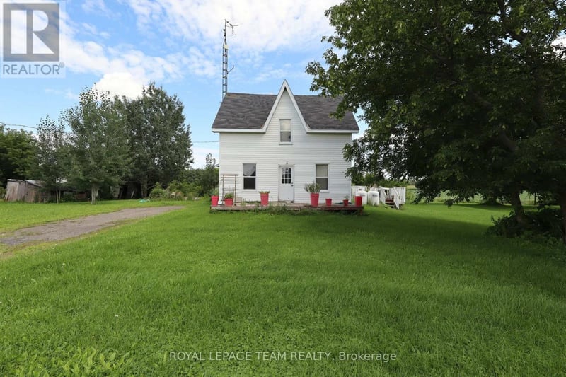 11200 Bailey Road, North Dundas, Ontario, K0C2K0, North Dundas, Ontario — photo 1 of 5