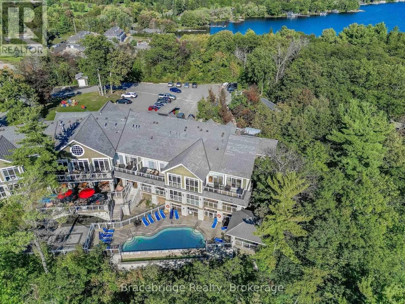 #L215-C2 1869 Muskoka Rd 118 Highway West, Muskoka Lakes (Monck (Muskoka Lakes)), Ontario, P1L1W8, Muskoka Lakes (Monck (Muskoka Lakes)), Ontario — photo 1 of 5