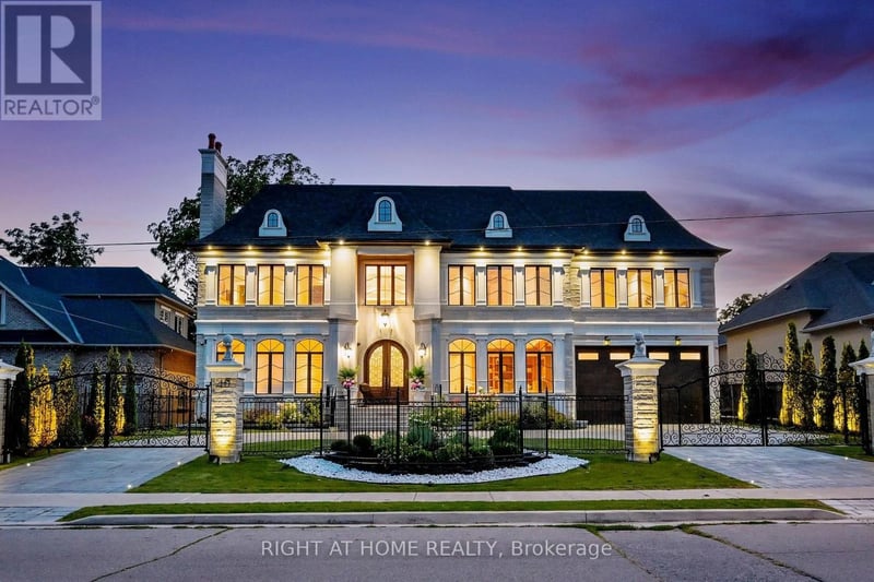 10 Yongeview Avenue, Richmond Hill (South Richvale), Ontario, L4C7A4, Richmond Hill (South Richvale), Ontario — photo 1 of 5