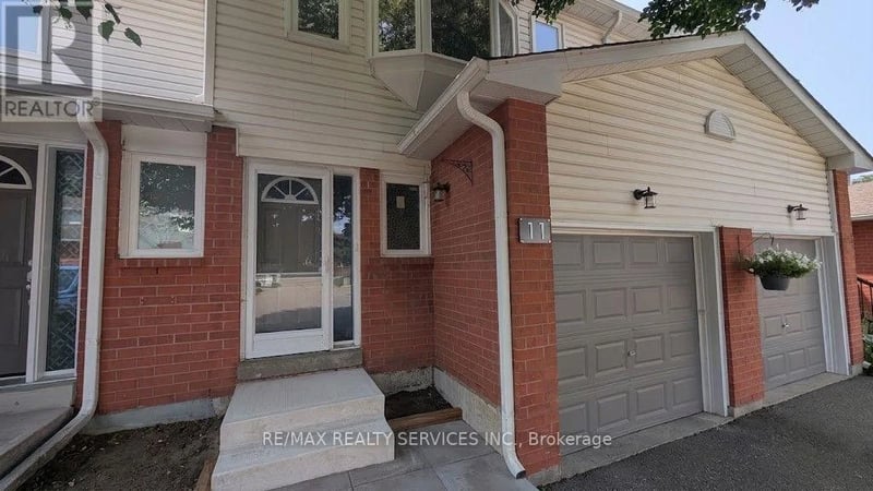 11 Beverly Lane, Halton Hills (Georgetown), Ontario, L7G5L7, Halton Hills (Georgetown), Ontario — photo 1 of 5