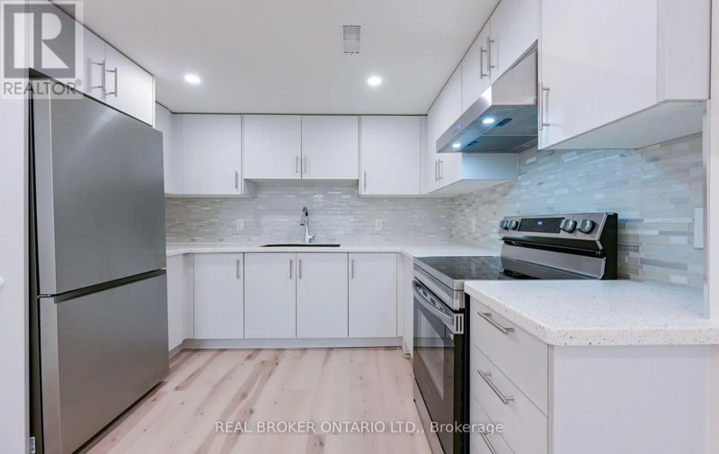 20 Campkin Street, Brampton (Brampton South), Ontario, L6Y3G9, Brampton (Brampton South), Ontario — photo 1 of 5
