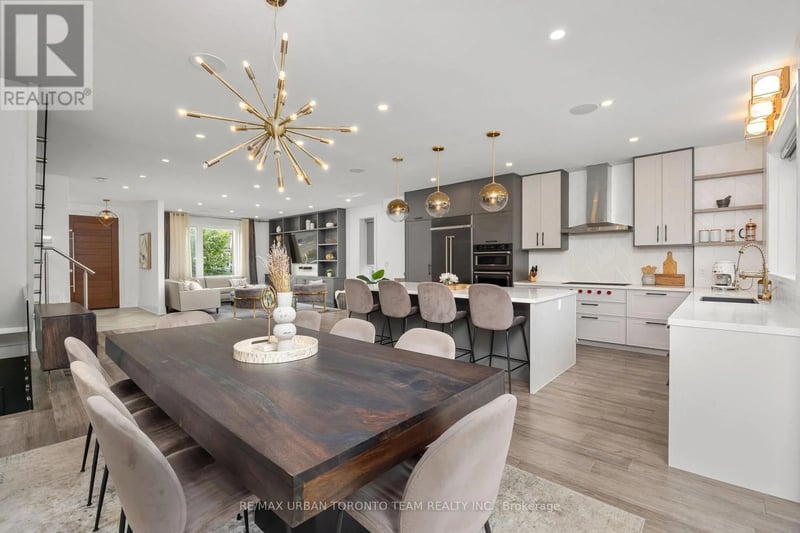 58 Manitoba Street, Toronto (Mimico), Ontario, M8Y1C9, Toronto (Mimico), Ontario — photo 1 of 5