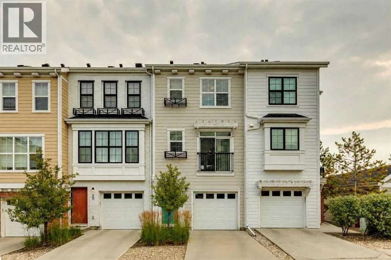 206 Nolanfield Villas Northwest, Calgary, Alberta, T3R0T9, Calgary, Alberta — photo 1 of 5