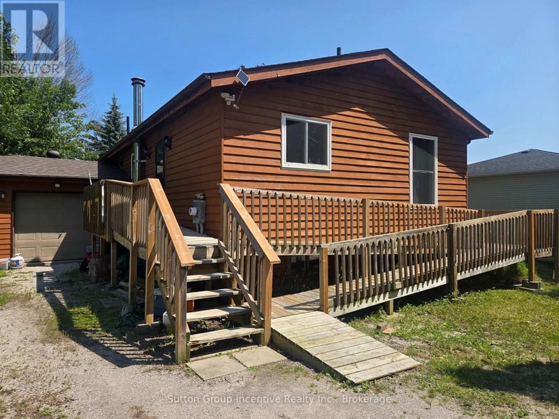 3985 Joyland Drive, Ramara, Ontario, L3V0S2, Ramara, Ontario — photo 1 of 5