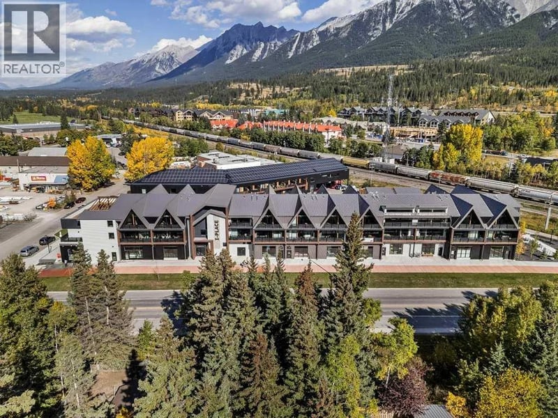 1 Industrial Place, Canmore, Alberta, T1W1Y1, Canmore, Alberta — photo 1 of 5