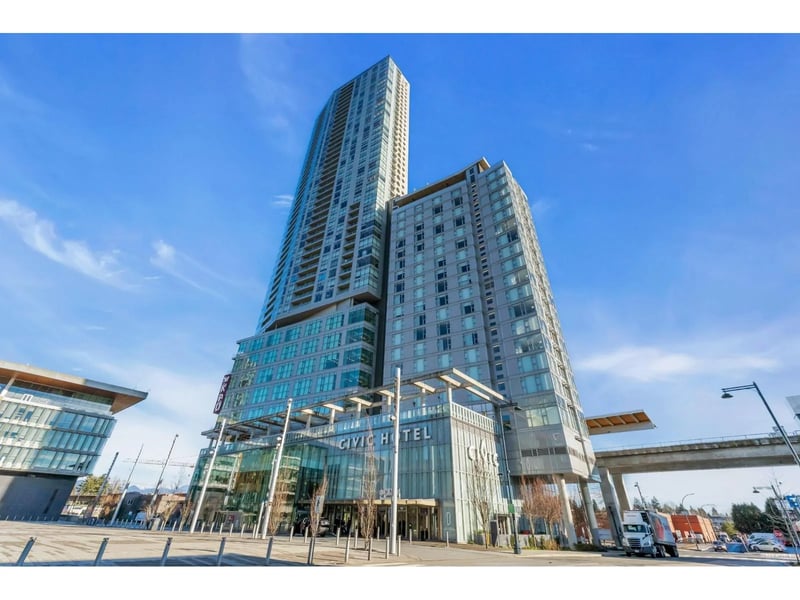 #2702 13495 CENTRAL Avenue, Surrey, British Columbia, V3T0K2, Surrey, British Columbia — photo 1 of 5