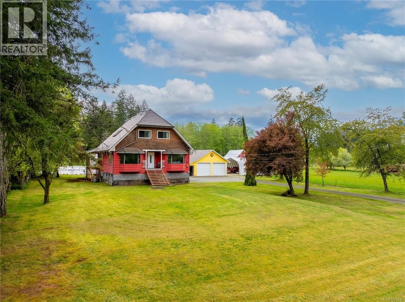 6499 Fitzgerald Road, Merville, British Columbia, V9J1M7, Merville, British Columbia — photo 1 of 5