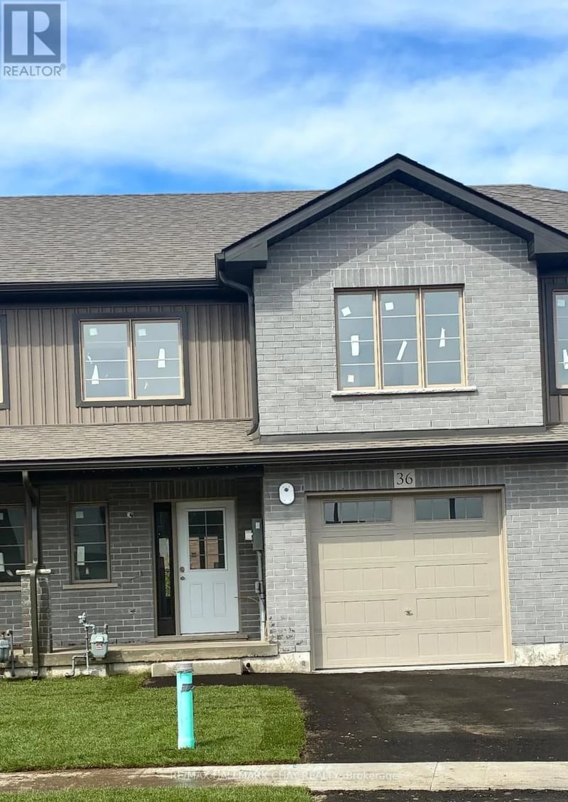 36 Strath Crescent, Springwater (Elmvale), Ontario, L0L1P0, Springwater (Elmvale), Ontario — photo 1 of 5