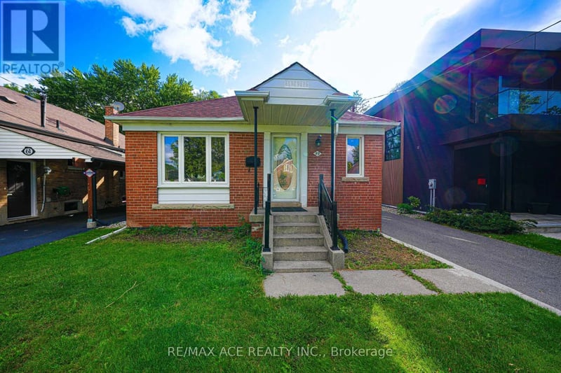 59 Lilian Drive, Toronto (Wexford-Maryvale), Ontario, M1R3W4, Toronto (Wexford-Maryvale), Ontario — photo 1 of 5