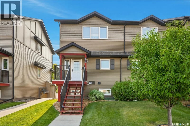 202 110 Shillington CRESCENT, Saskatoon, Saskatchewan, S7M3Z8, Saskatoon, Saskatchewan — photo 1 of 5