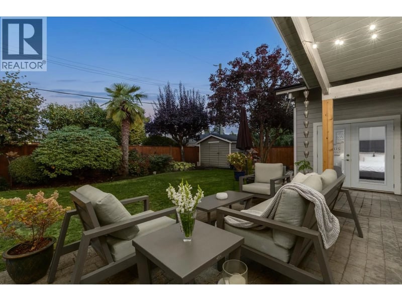 1208 ROSEWOOD Crescent, North Vancouver, British Columbia, V7P1H4, North Vancouver, British Columbia — photo 1 of 5