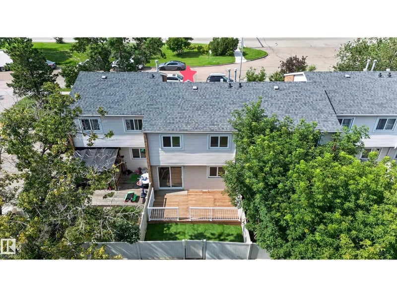 175 CENTENNIAL CO NW, Edmonton, Alberta, T5P4H5, Edmonton, Alberta — photo 1 of 5