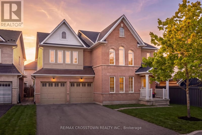 22 Maple Crown Terrace, Barrie (Innis-Shore), Ontario, L4M7H4, Barrie (Innis-Shore), Ontario — photo 1 of 5