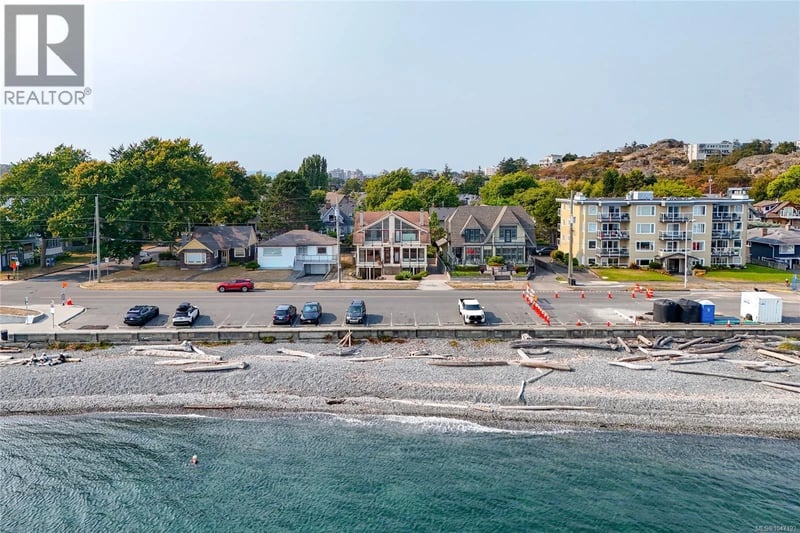 1518 Dallas Road, Victoria, British Columbia, V8S1A3, Victoria, British Columbia — photo 1 of 5