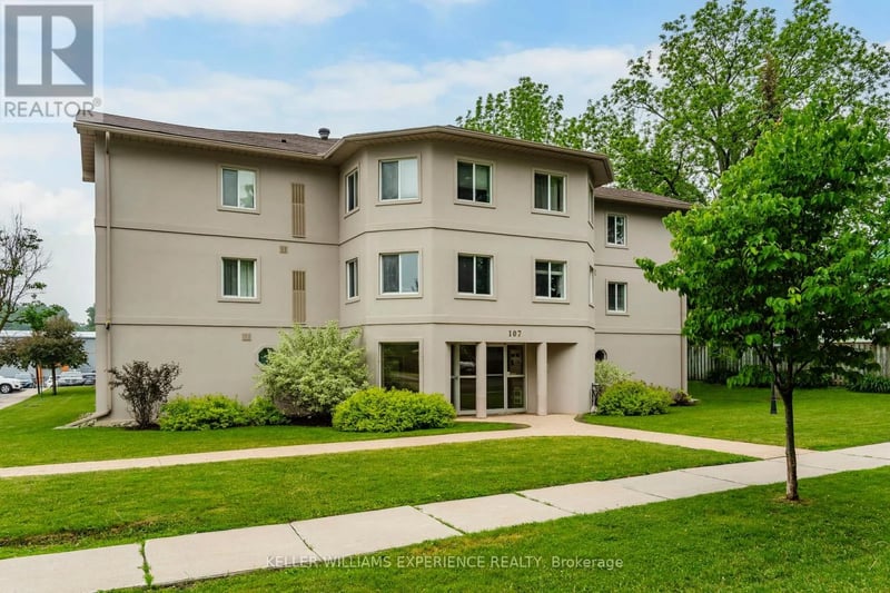 #208 107 Bond Street, Orillia, Ontario, L3V1J7, Orillia, Ontario — photo 1 of 5