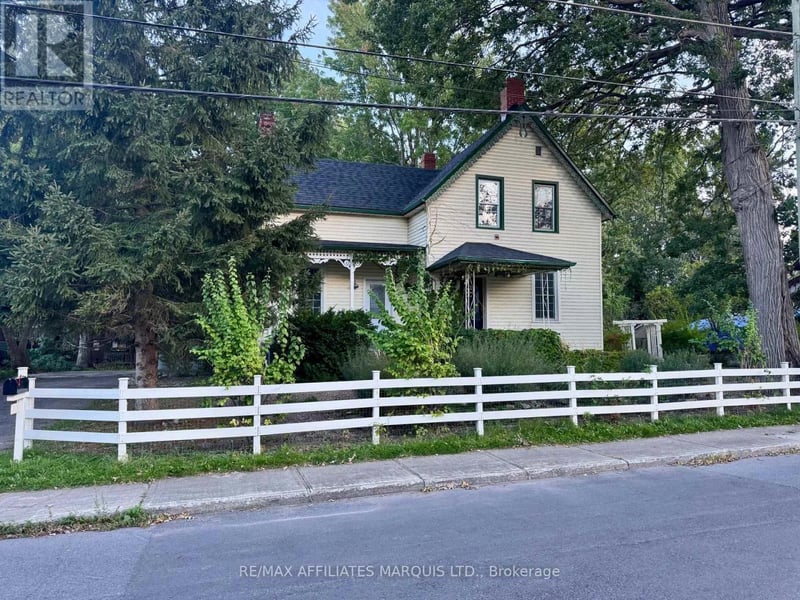 326 Third Street East, Cornwall, Ontario, K6H2E4, Cornwall, Ontario — photo 1 of 5