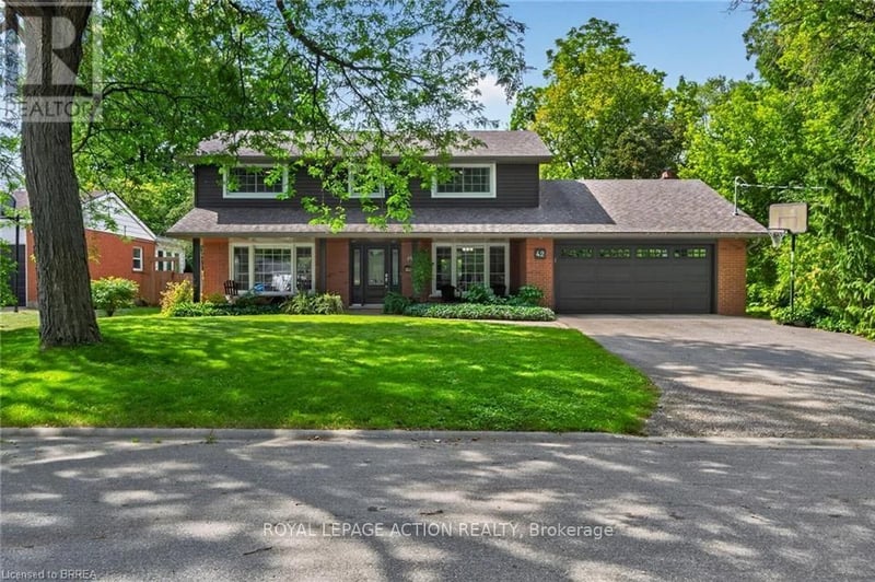 42 Robinson Avenue, Brantford, Ontario, N3S6X5, Brantford, Ontario — photo 1 of 5