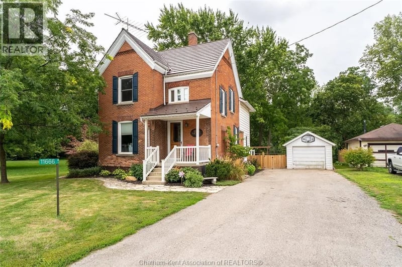 11666 LONGWOODS Road, Kent Bridge, Ontario, N0P1V0, Kent Bridge, Ontario — photo 1 of 5