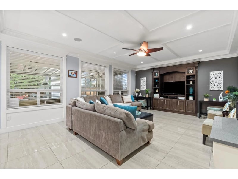 8852 118 Street, Delta, British Columbia, V4C6H7, Delta, British Columbia — photo 1 of 5