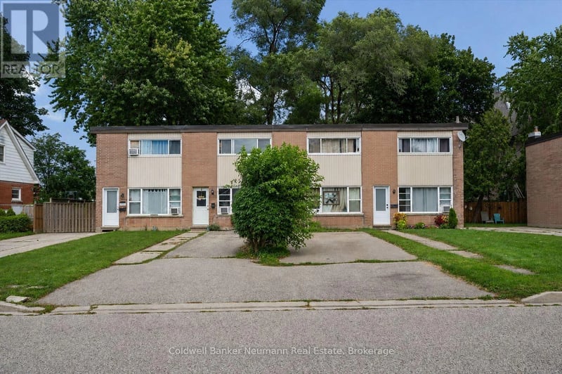 1561-1567 Queenston Road, Cambridge, Ontario, N3H3L8, Cambridge, Ontario — photo 1 of 5