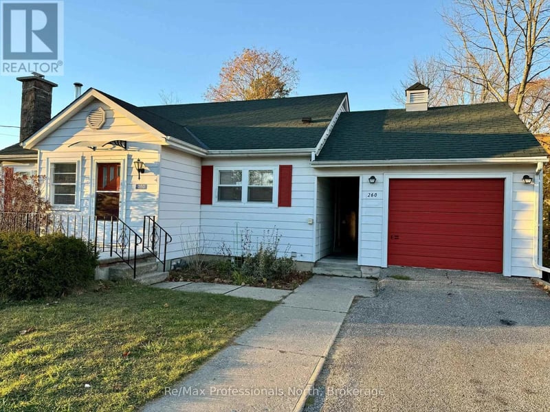 260 Isaac Street, Gravenhurst (Muskoka (S)), Ontario, P1P1G2, Gravenhurst (Muskoka (S)), Ontario — photo 1 of 5