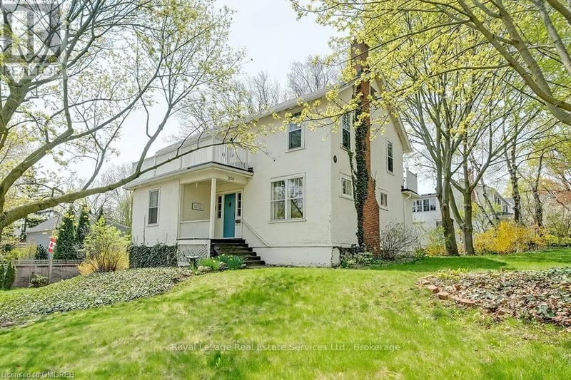 200 WILLIAM Street, Oakville (OO Old Oakville), Ontario, L6J1C7, Oakville (OO Old Oakville), Ontario — photo 1 of 5