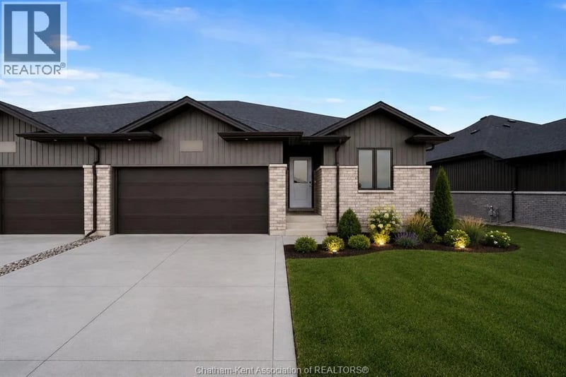 8 Cornerstone Place, Chatham, Ontario, N7M0V8, Chatham, Ontario — photo 1 of 5